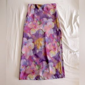 Urban Outfitters Purple Pink Floral Midi Skirt w/ Slit $32 Size Small NEVER WORN